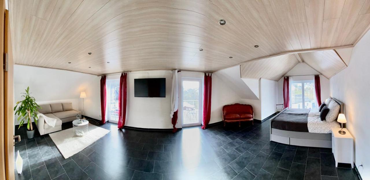 Moderne Ferienwohnung Seeblick Фройденберг Екстериор снимка